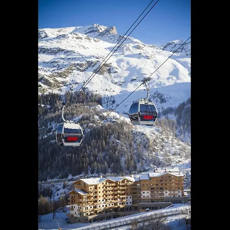 In With Ski-in Ski-out Access Tignes
