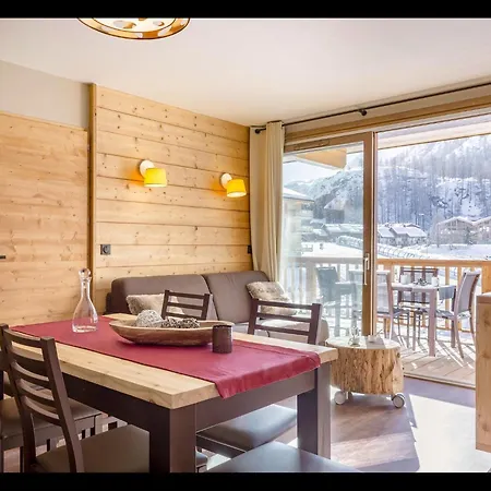 In With Ski-in Ski-out Access Tignes