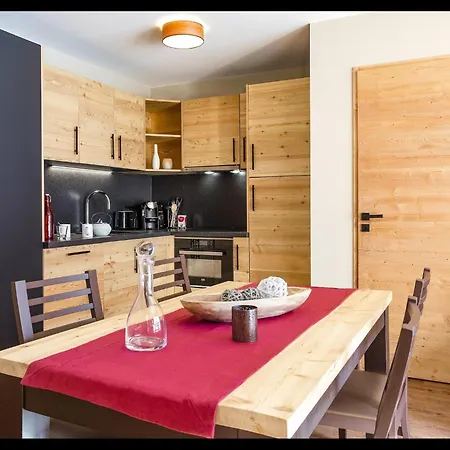 In With Ski-in Ski-out Access Appartement
